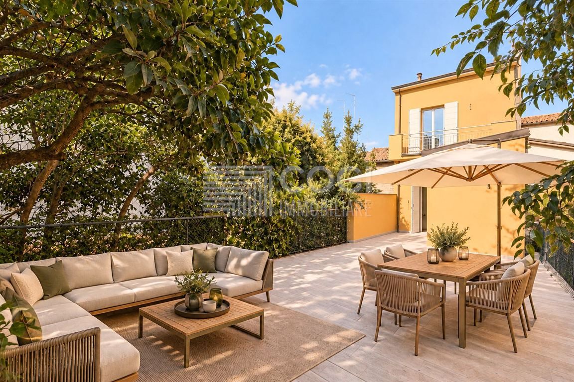 RARITA' NEL CENTRO STORICO: ELEGANTE TERRA-TETTO, RISTRUTTURATO CON TERRAZZO!