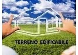 IMPERDIBILE  Lotto di Terreno EDIFICABILE in posizione  CENTRALE  a Solarolo.